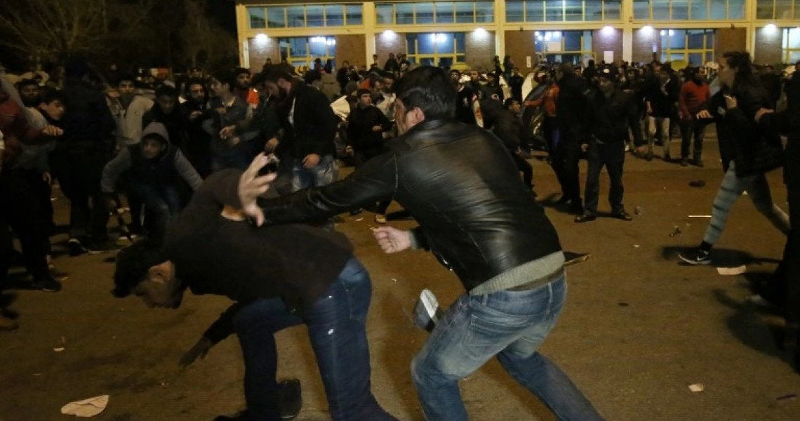 Κατάληψη εδάφους από μετανάστες στην Ορεστιάδα – Έκαναν μπλόκο στην Εθνικό οδό, εμπόδισαν στρατιωτικούς να πάνε σε στρατόπεδο!